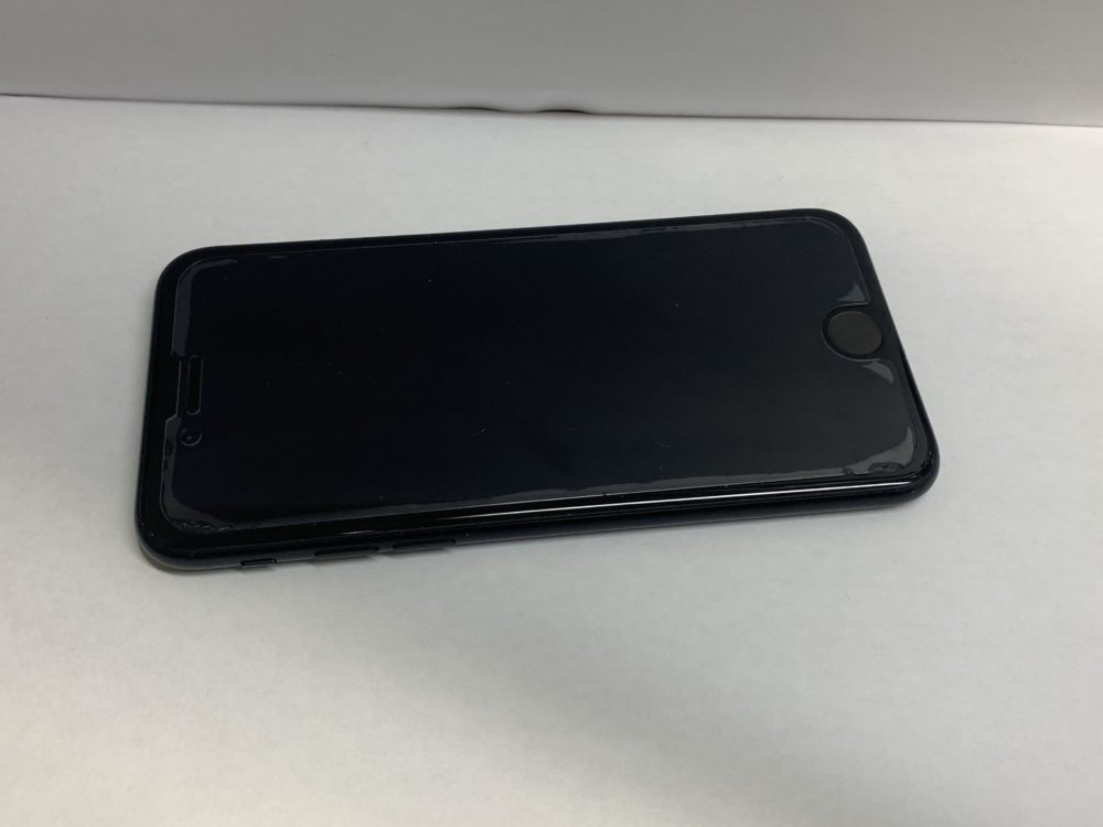 実際に修理依頼をされたiPhone7の画像