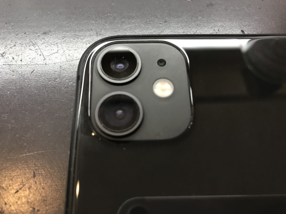 無事に水分除去作業が完了したiPhone11の写真