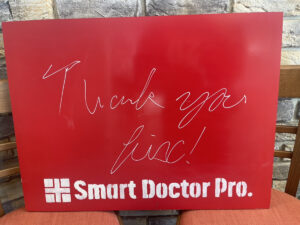 【オーストラリア R.B様】日本旅行中にAIで検索して来店！スケルトンカスタムのiPod Classic液晶割れ修理事例とお客様の感想