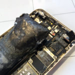 発火したiPhoneのバッテリー